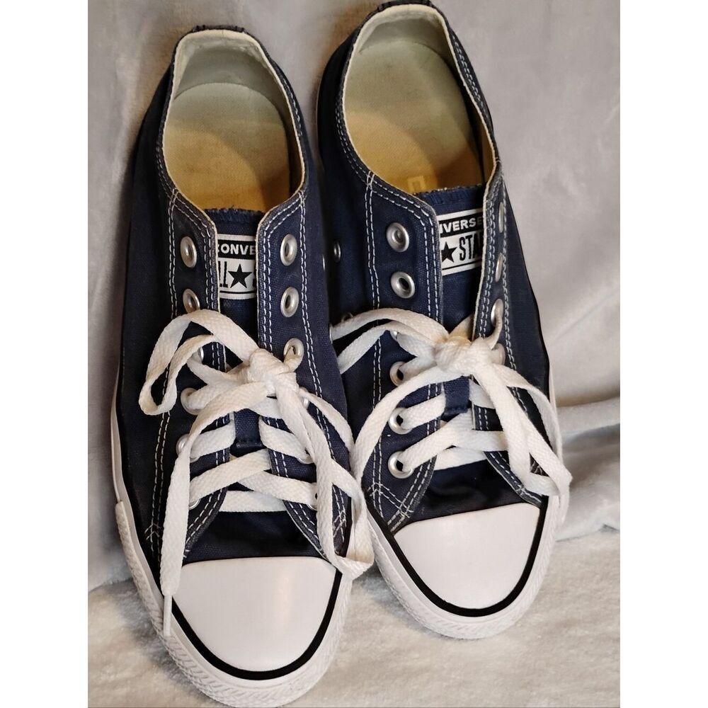 USED Converse Sneakers - Picture 4 of 9